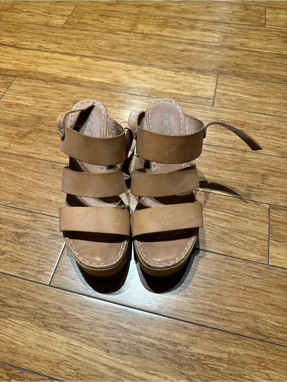 N/A stylish tan
